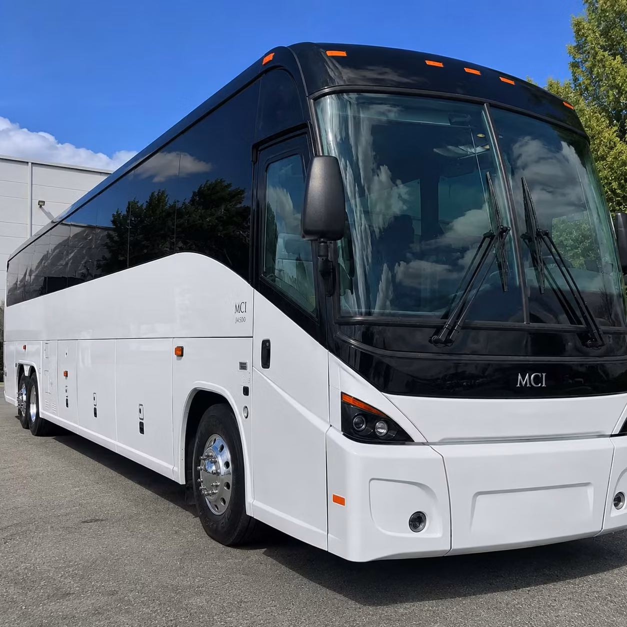 sports team fan charter bus rentals in killeen